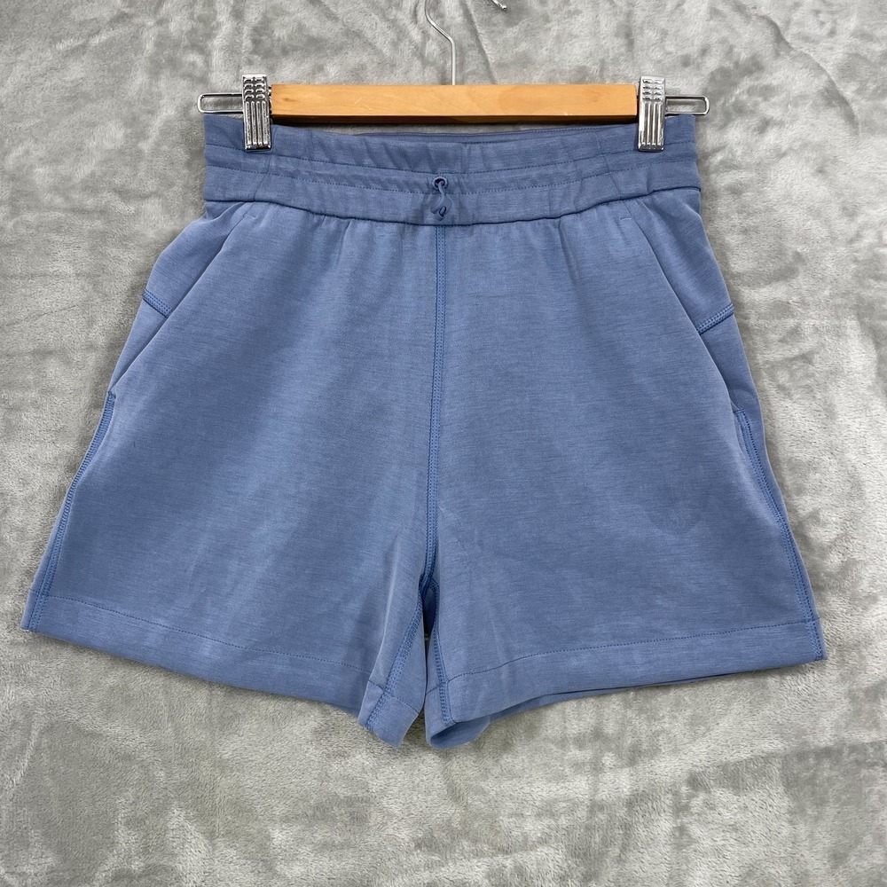 Lululemon Softstreme Women's Size 2 High Rise Shorts 4" Athleisure‎ Performance